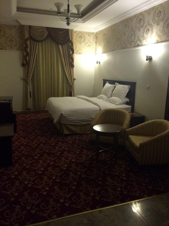 Al Denny Aparthotel Jeddah Room photo